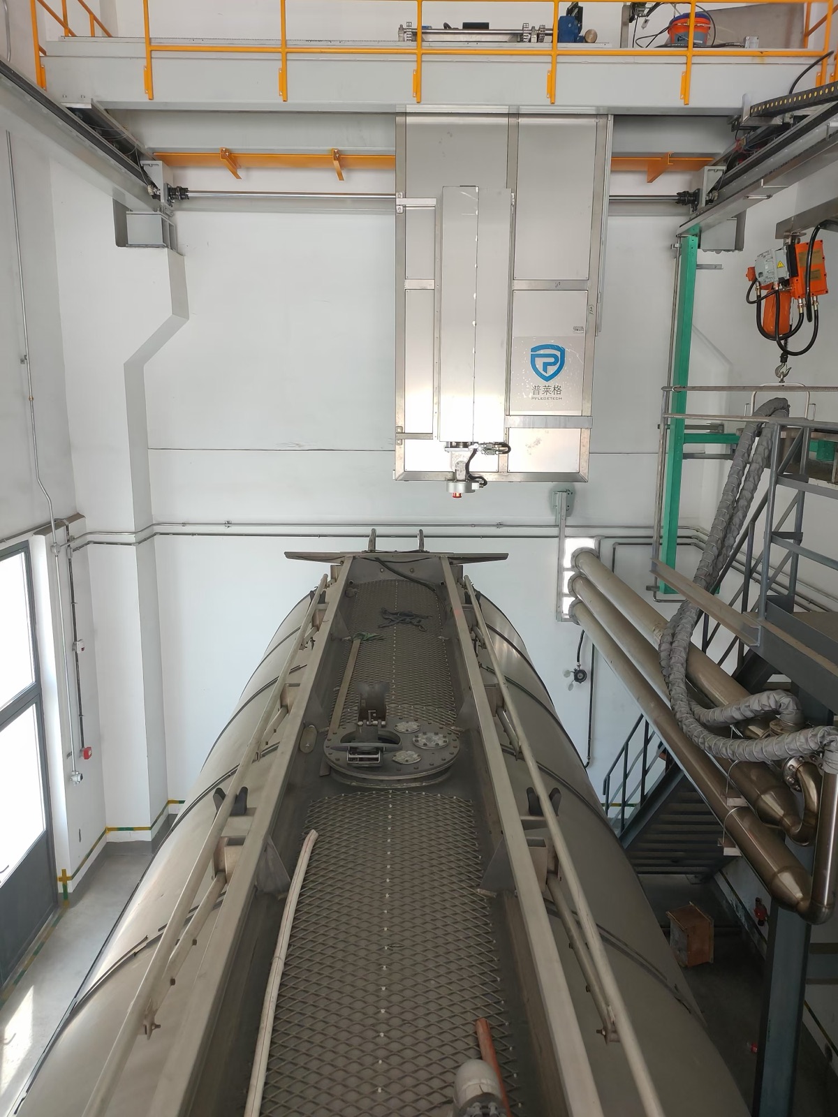 Supplied wash-bay interior reference